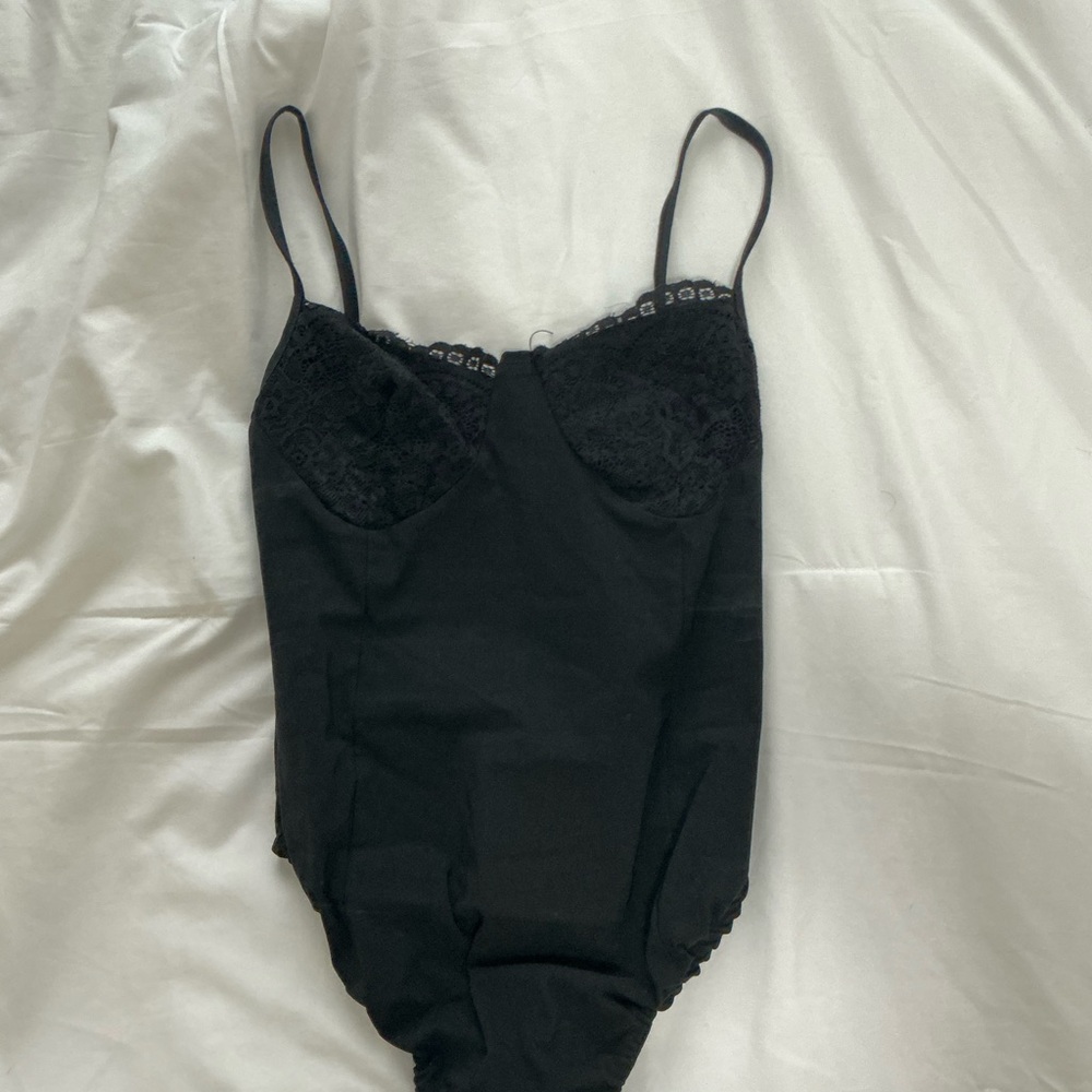 PrettyLittleThing Black Lace Chemise